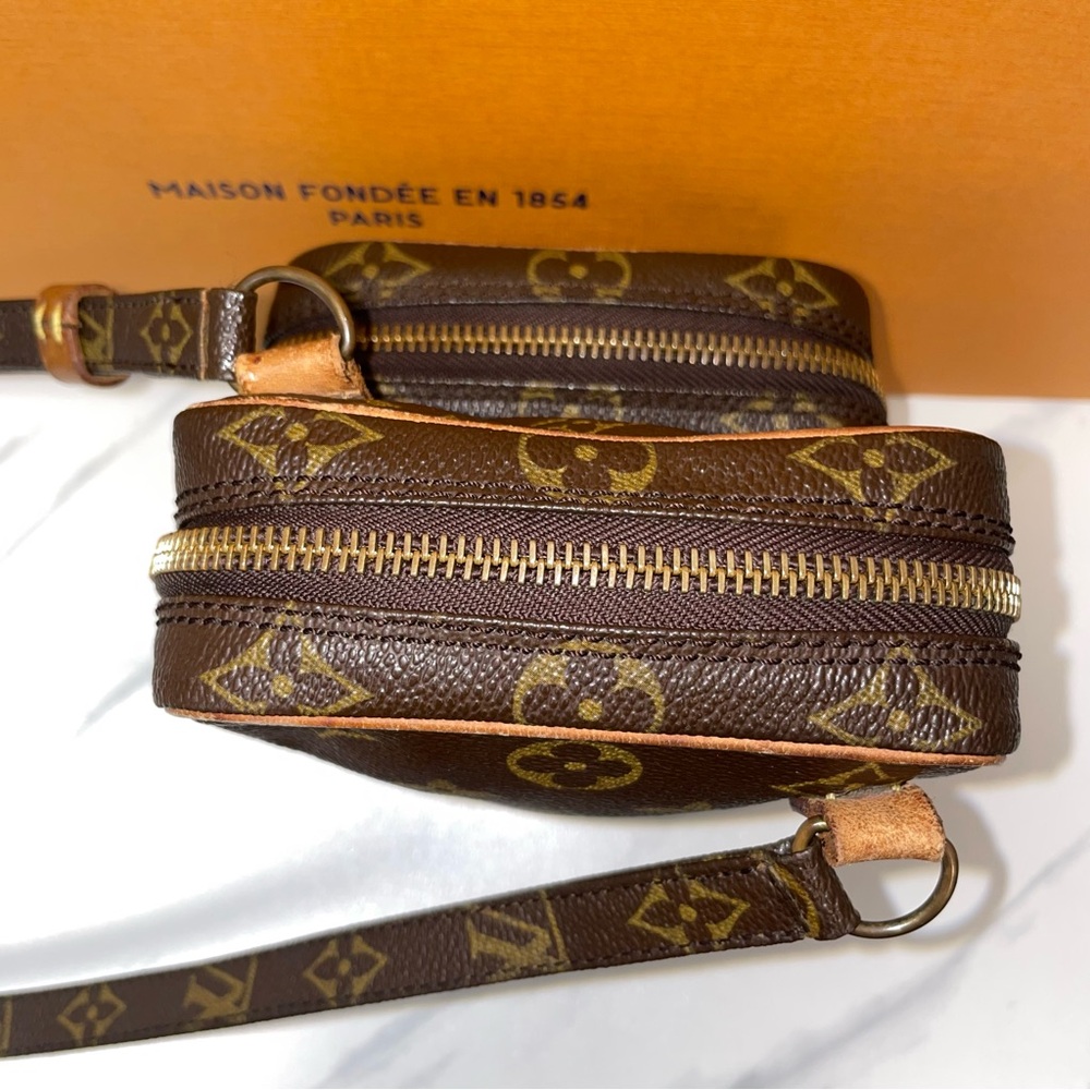 Louis Vuitton Vintage Monogram Amazone Crossbody Handbag Purse! - Picture 11 of 15